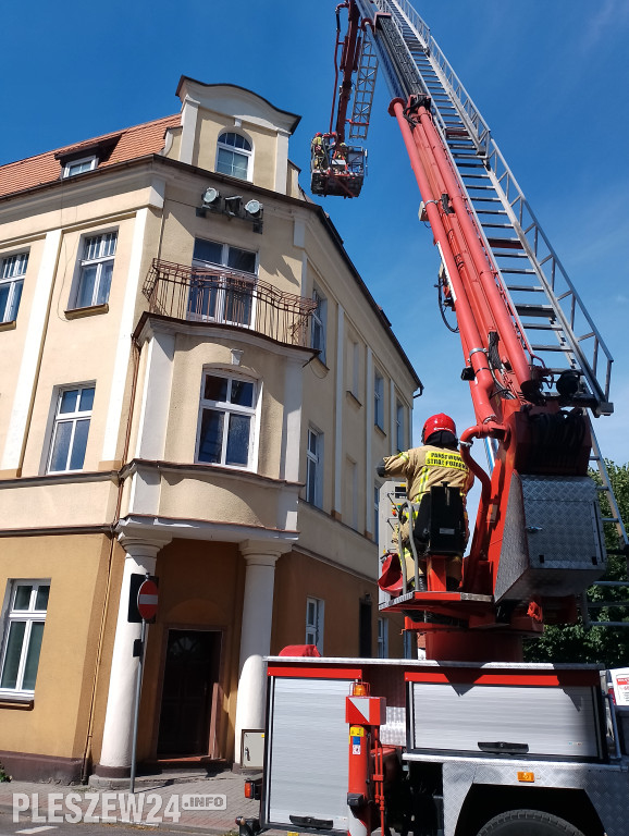 Straż pożarna w akcji przy pleszewskiej Farze