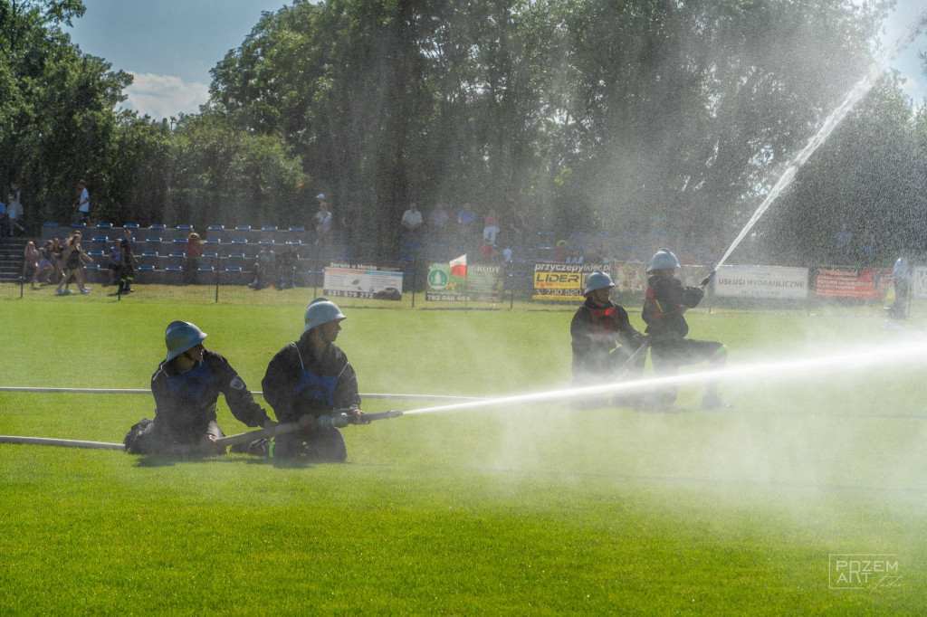 Zawody sportowo - pożarnicze strażaków