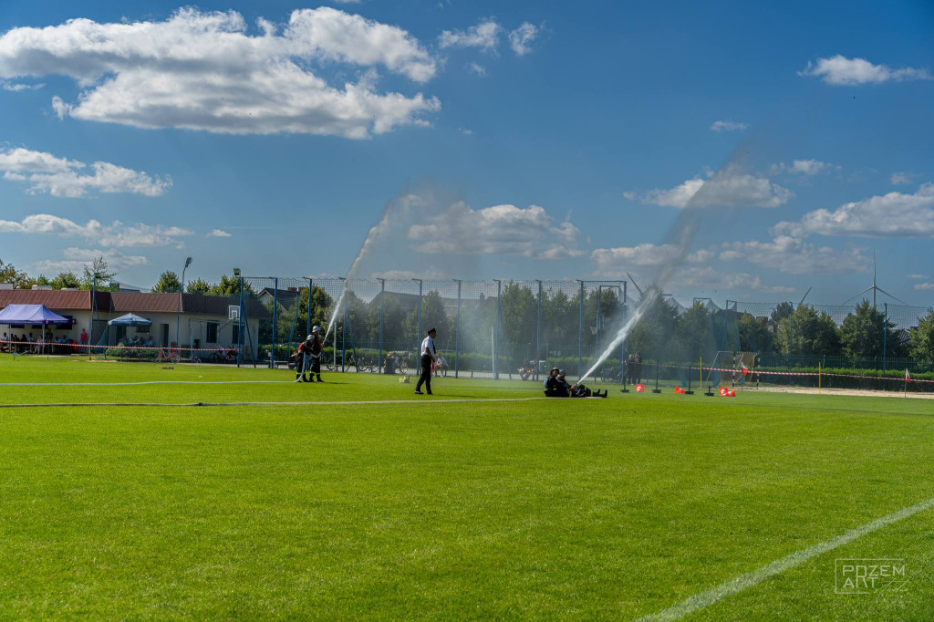 Zawody sportowo - pożarnicze strażaków