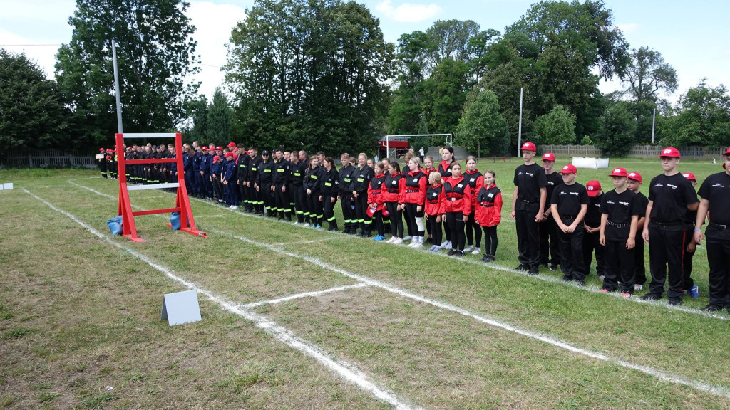 Zawody sportowo - pożarnicze strażaków