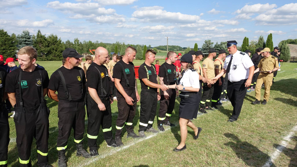 Zawody sportowo - pożarnicze strażaków