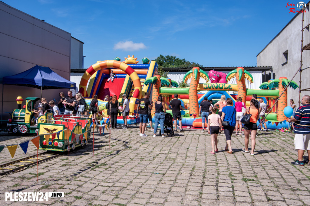 Weekend z gablotą