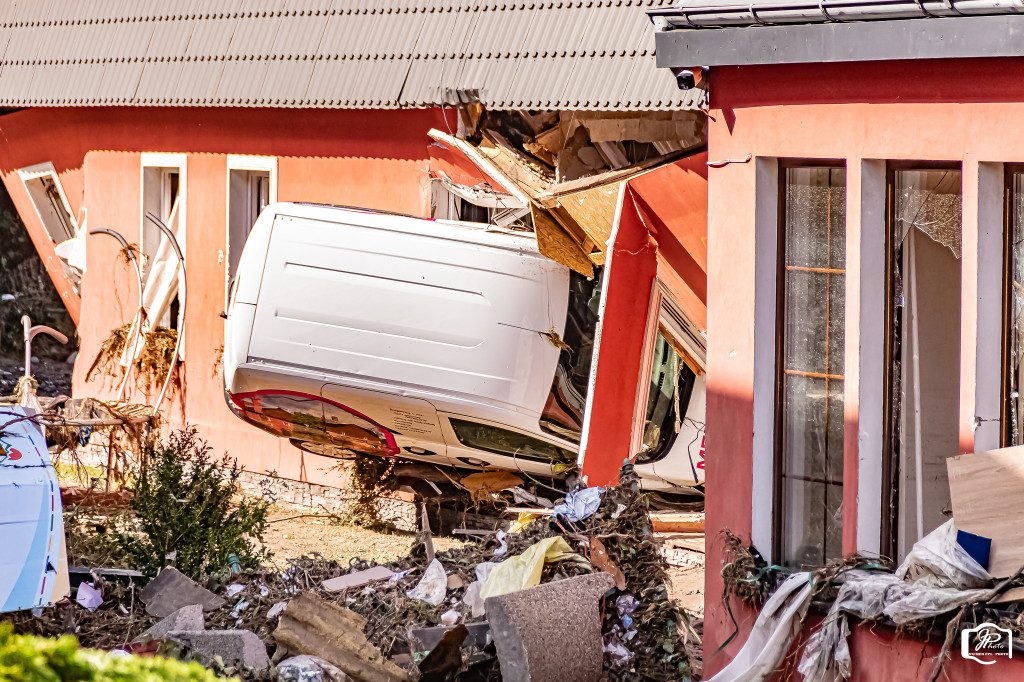 Pleszewianin pojechał z konwojem i wykonał zdjęcia