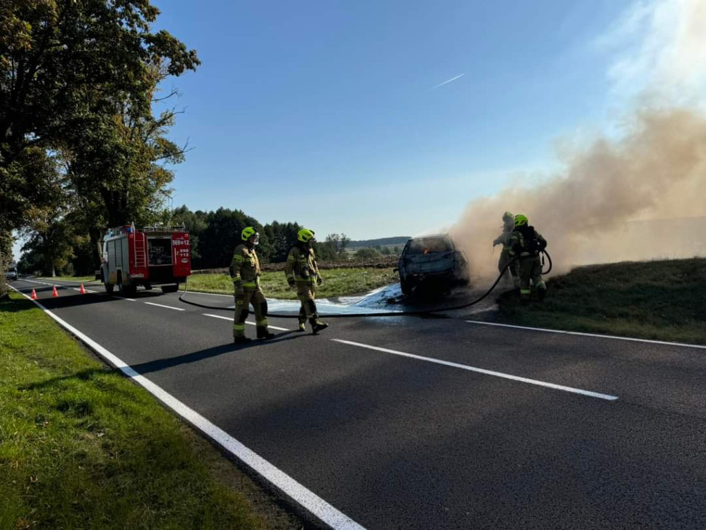 Pożar samochodu w Brudzewku