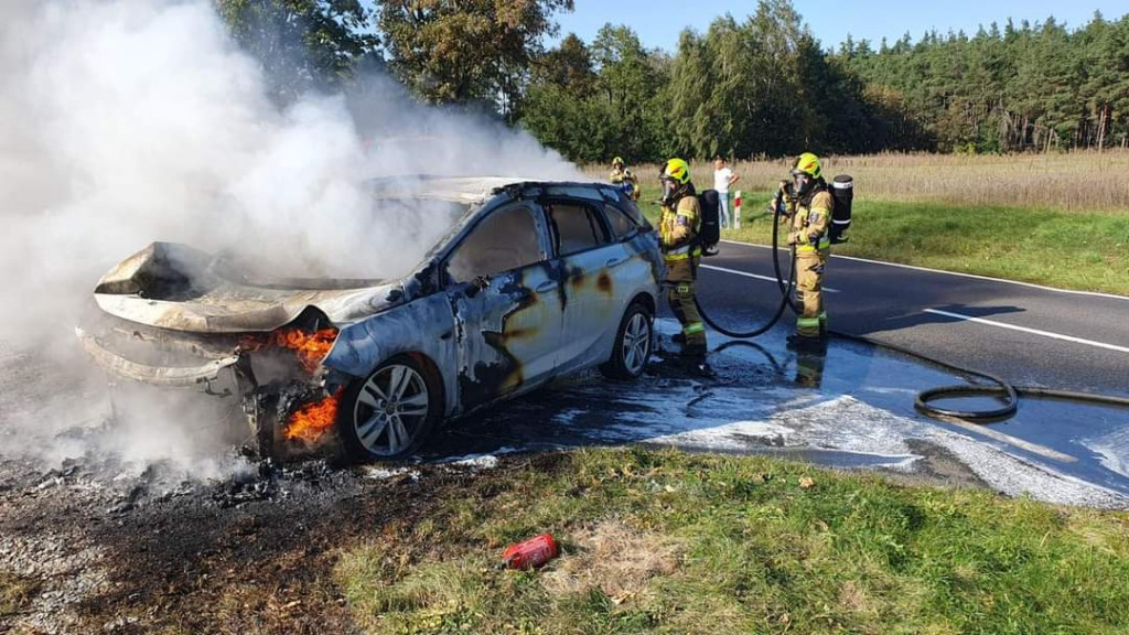 Pożar samochodu w Brudzewku