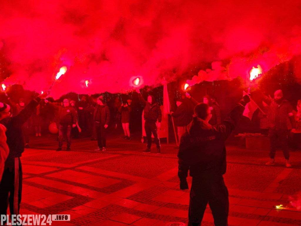 Kibice uczcili pamięć Powstańców