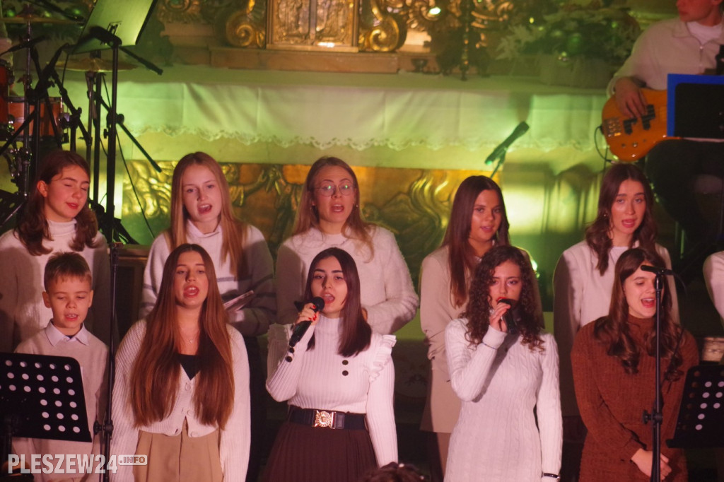 Schola Lenartowicka i Sound of Heaven w farze