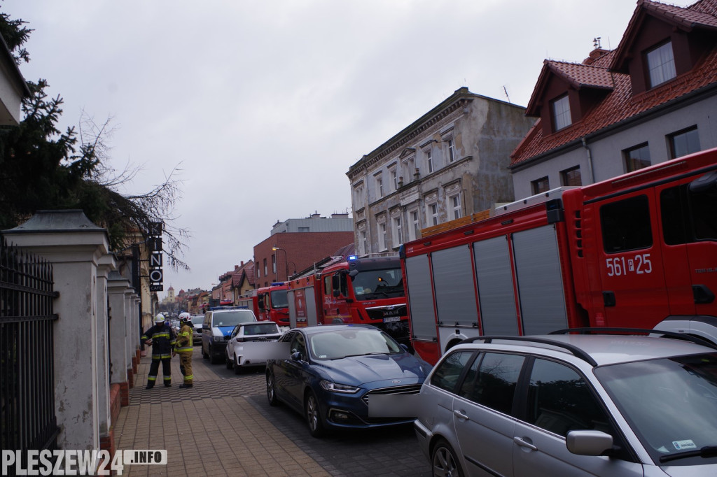 To nie ćwiczenia. Alarm bombowy w I LO w Pleszewie