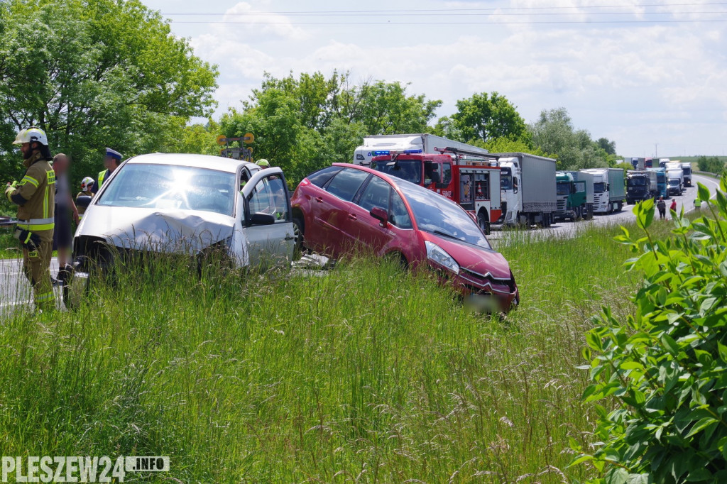 Zderzenie dwóch samochodów na DK nr 11