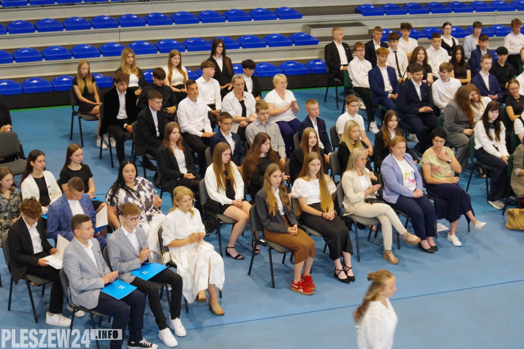 Uroczystość wręczenia listów gratulacyjnych
