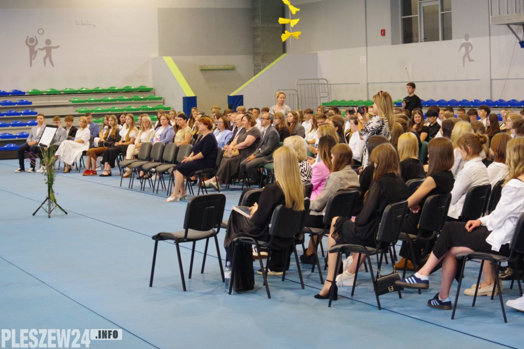 Uroczystość wręczenia listów gratulacyjnych