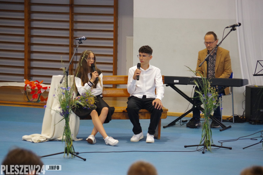 Uroczystość wręczenia listów gratulacyjnych