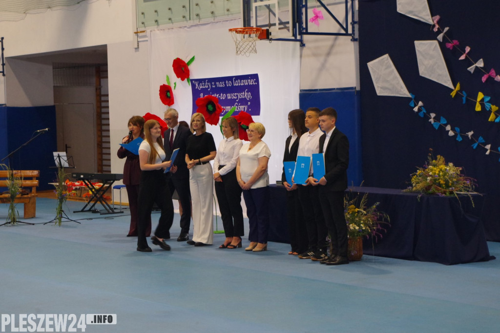 Uroczystość wręczenia listów gratulacyjnych