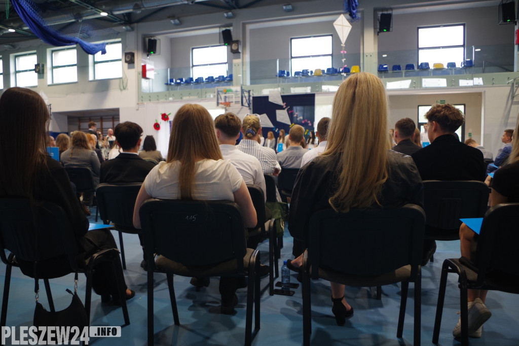 Uroczystość wręczenia listów gratulacyjnych
