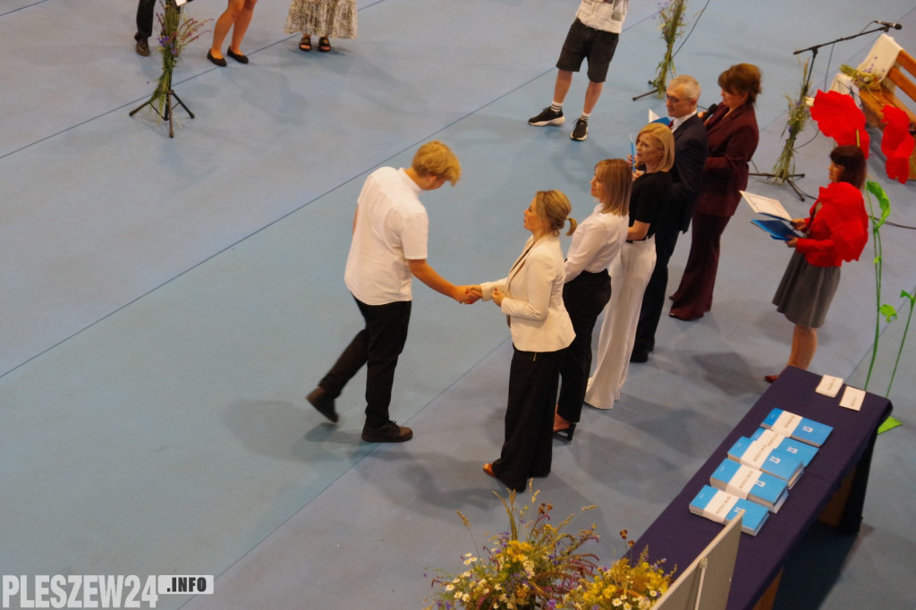 Uroczystość wręczenia listów gratulacyjnych