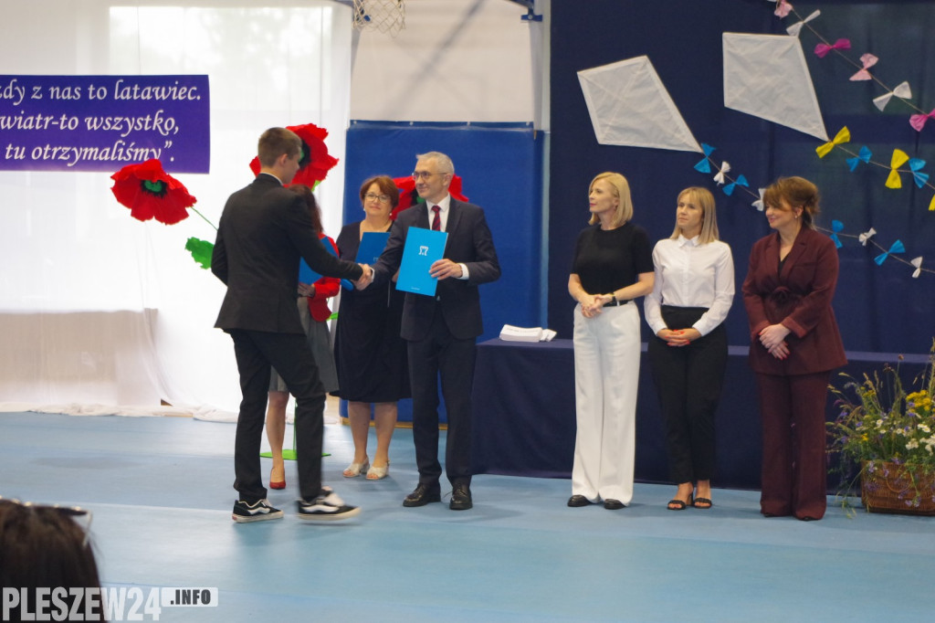 Uroczystość wręczenia listów gratulacyjnych