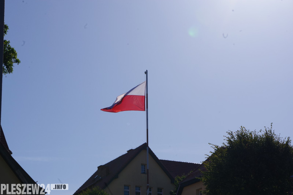 Uroczyste odsłonięcie pomnika ofiar z Komarna