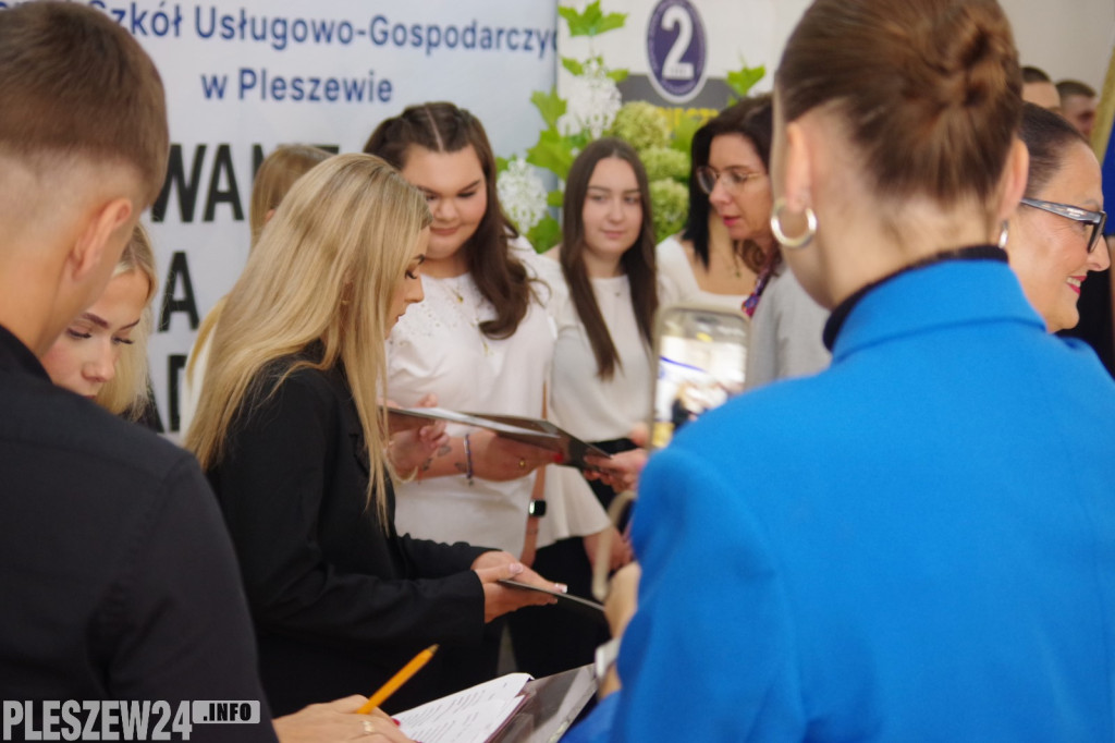Pasowanie na czeladnika i wręczenie dyplomów zawodowych