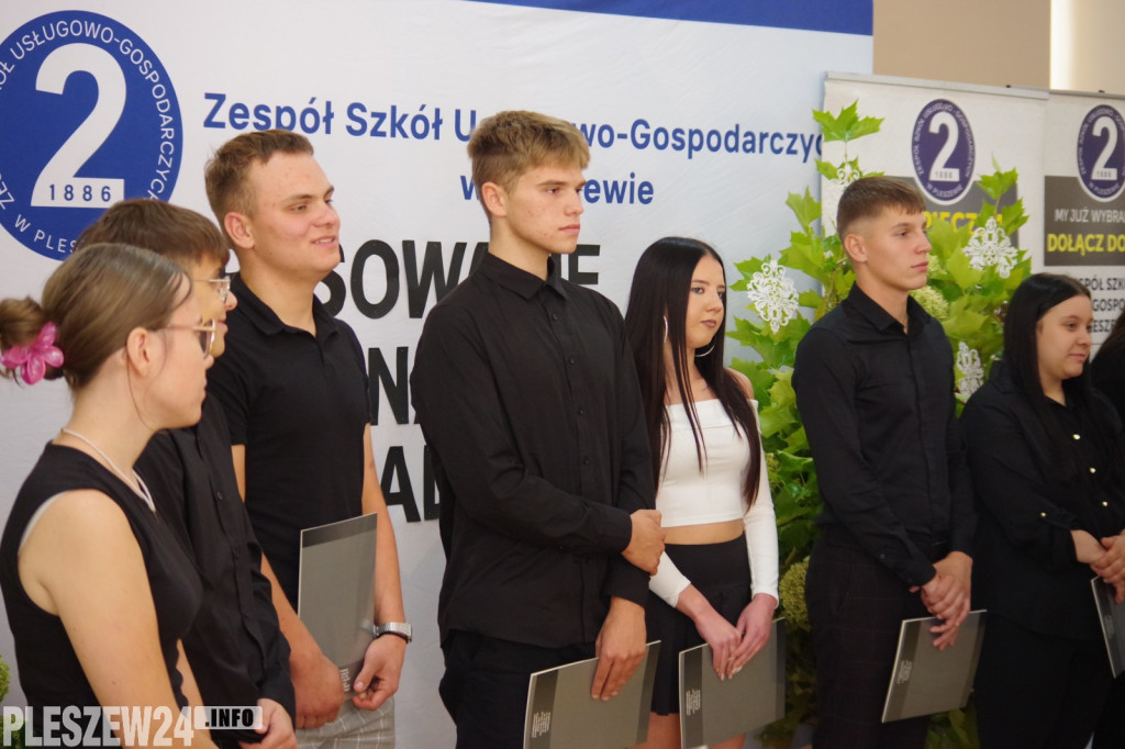 Pasowanie na czeladnika i wręczenie dyplomów zawodowych