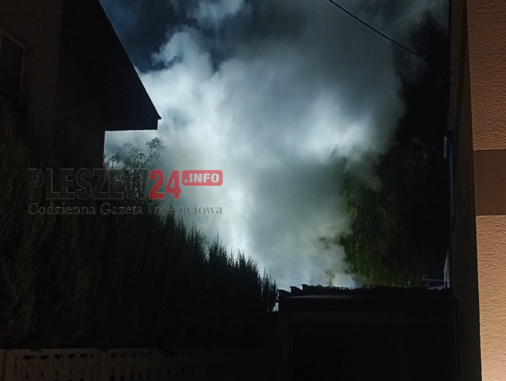 Nocny pożar w Pleszewie