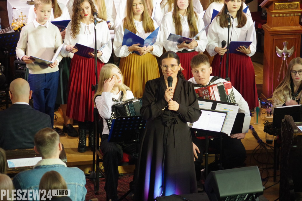 Schola Lenartowicka i Zespół Sound of Heaven z koncertem w Jedlcu