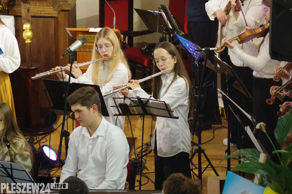 Schola Lenartowicka i Zespół Sound of Heaven z koncertem w Jedlcu