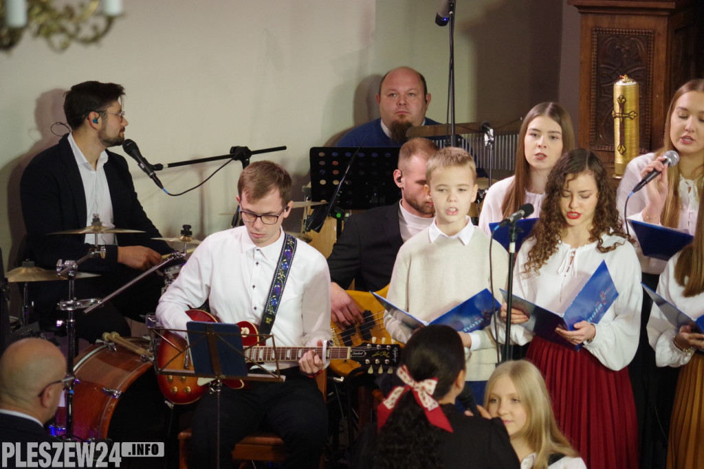 Schola Lenartowicka i Zespół Sound of Heaven z koncertem w Jedlcu