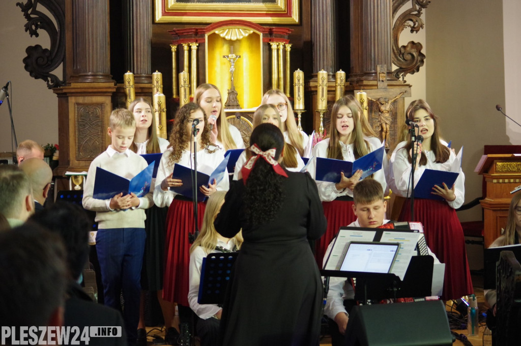 Schola Lenartowicka i Zespół Sound of Heaven z koncertem w Jedlcu