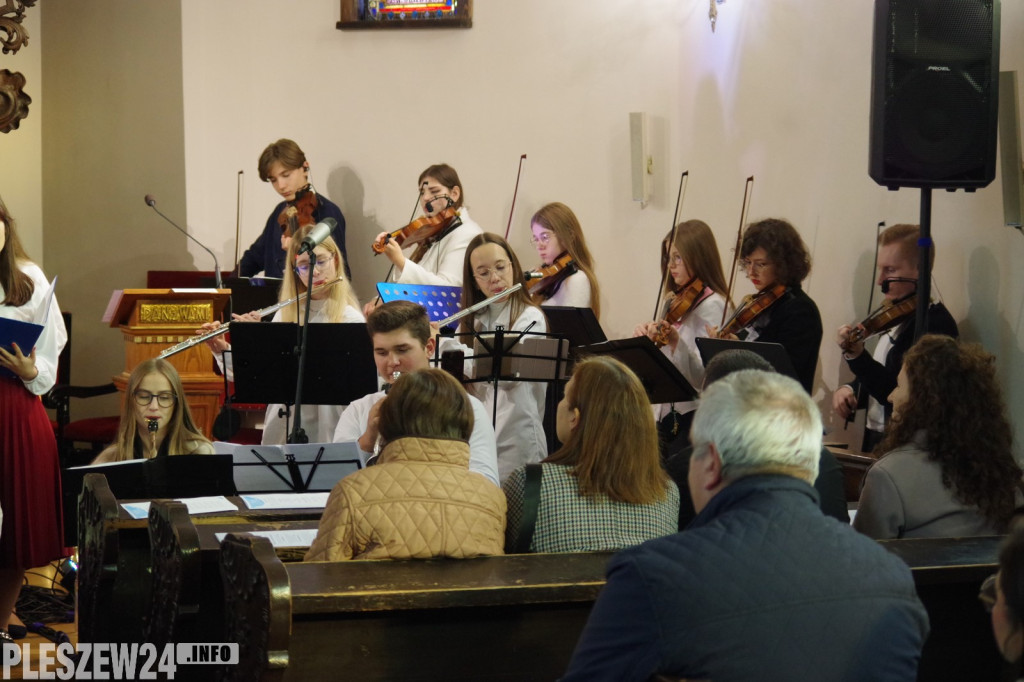 Schola Lenartowicka i Zespół Sound of Heaven z koncertem w Jedlcu