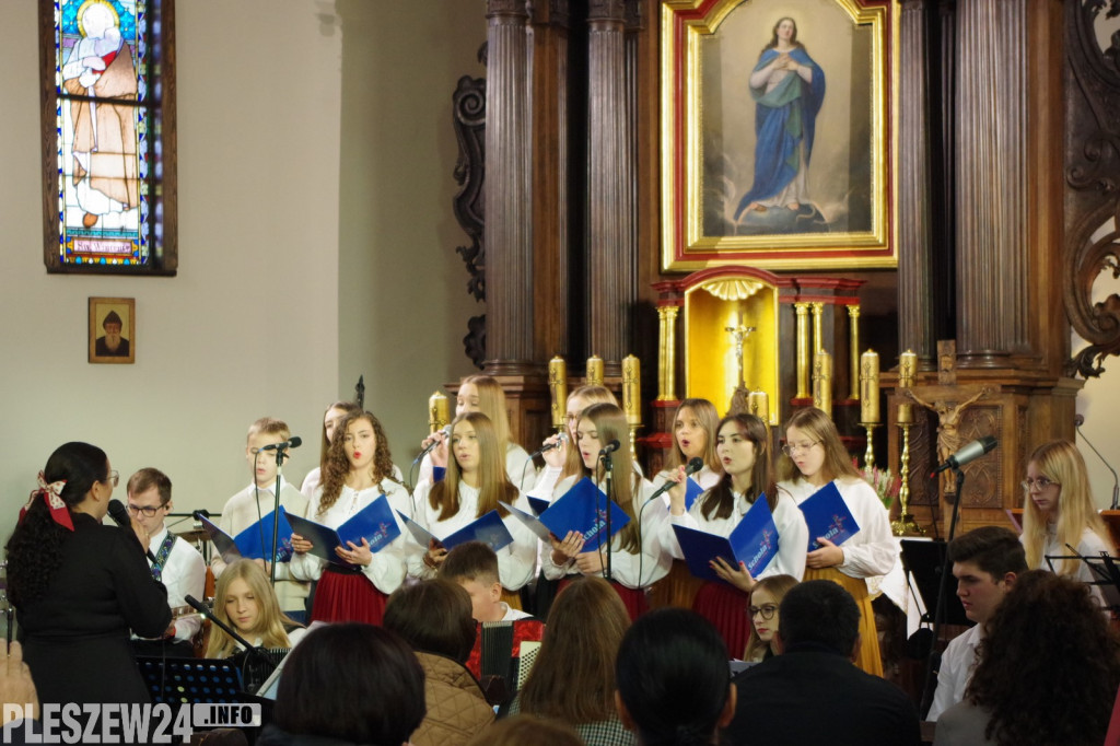 Schola Lenartowicka i Zespół Sound of Heaven z koncertem w Jedlcu