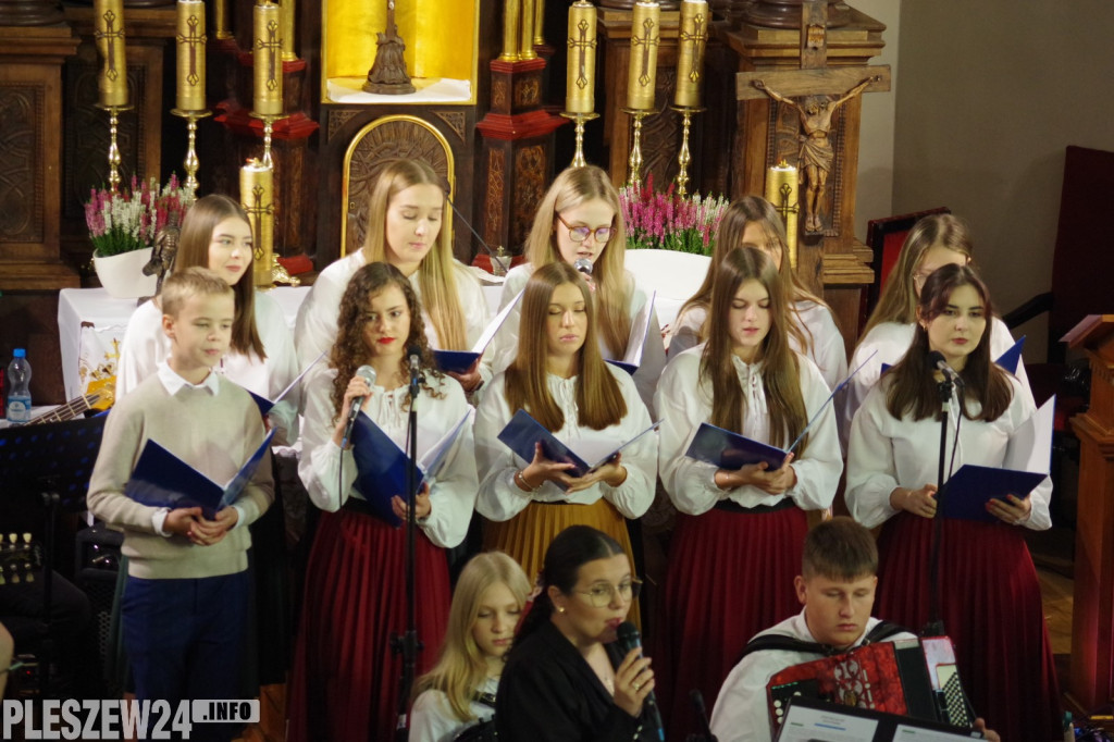 Schola Lenartowicka i Zespół Sound of Heaven z koncertem w Jedlcu
