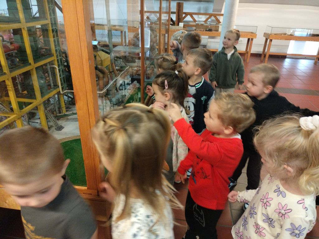 Krokuski i Niezapominajki poznały tajemnice lasu