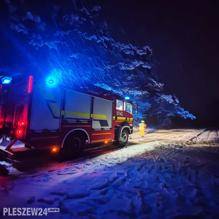 Ciężka noc. Dziesiątki zdarzeń w powiecie
