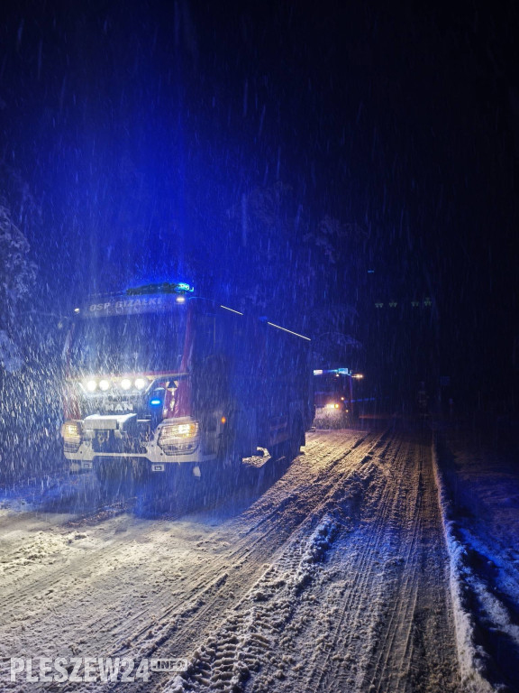 Ciężka noc. Dziesiątki zdarzeń w powiecie