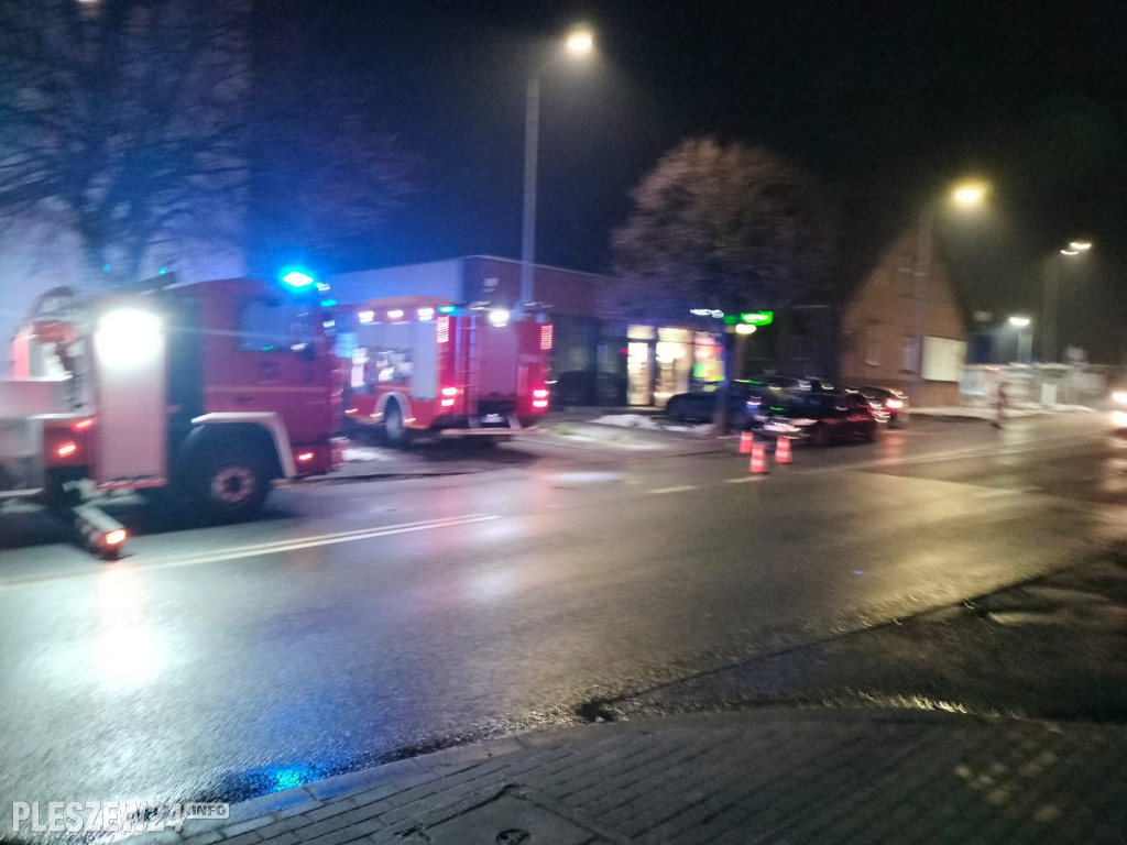 Wieczorna akcja strażaków w Pleszewie