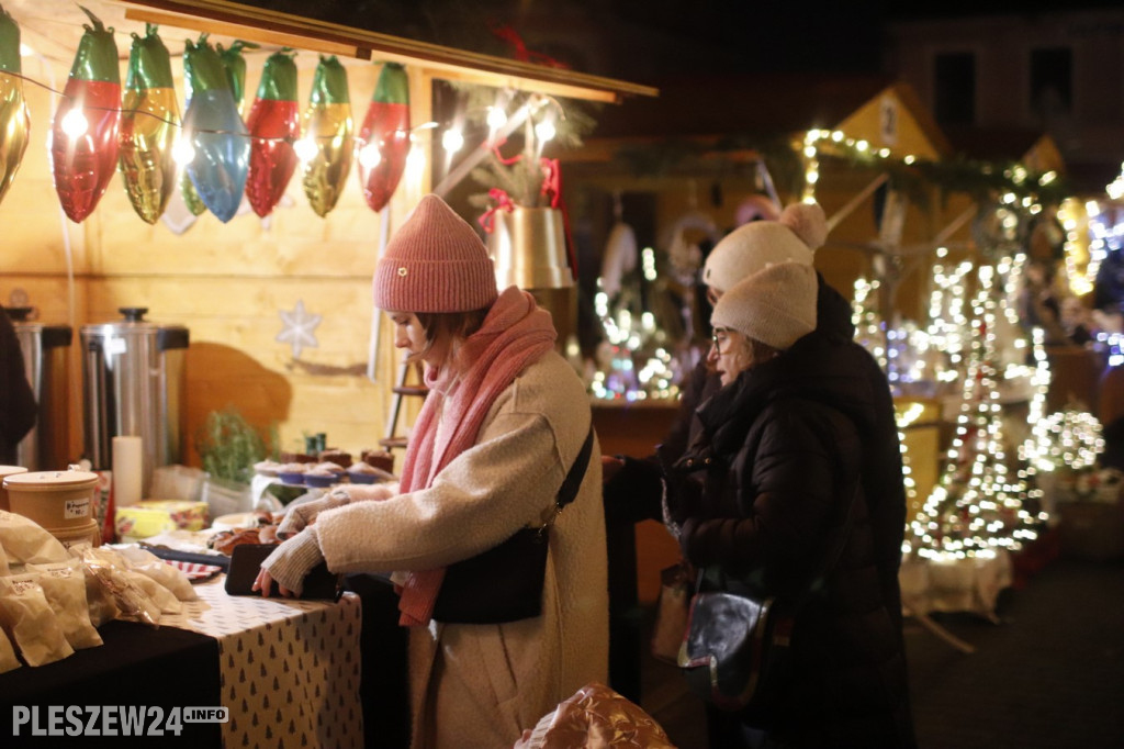 Jarmark, Mikołaj i choinka w Pleszewie