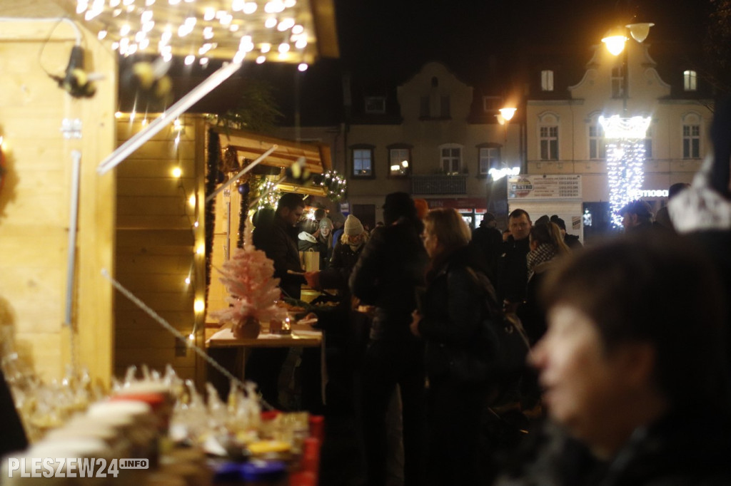 Jarmark, Mikołaj i choinka w Pleszewie
