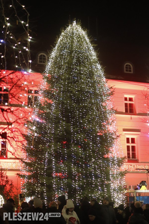 Jarmark, Mikołaj i choinka w Pleszewie