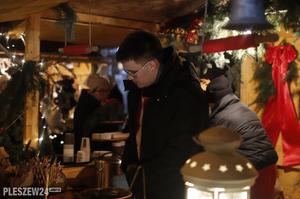 Jarmark, Mikołaj i choinka w Pleszewie