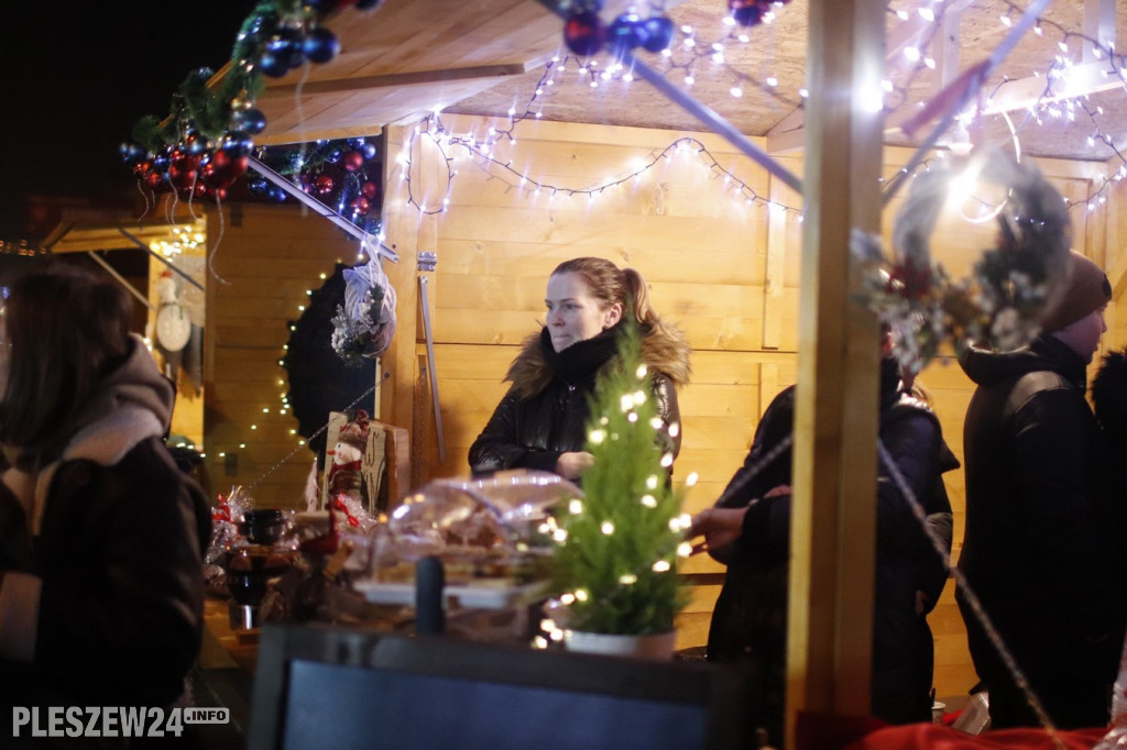 Jarmark, Mikołaj i choinka w Pleszewie
