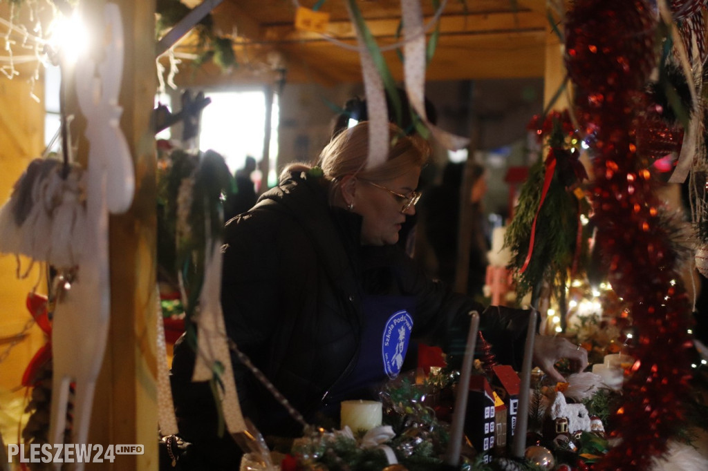 Jarmark, Mikołaj i choinka w Pleszewie