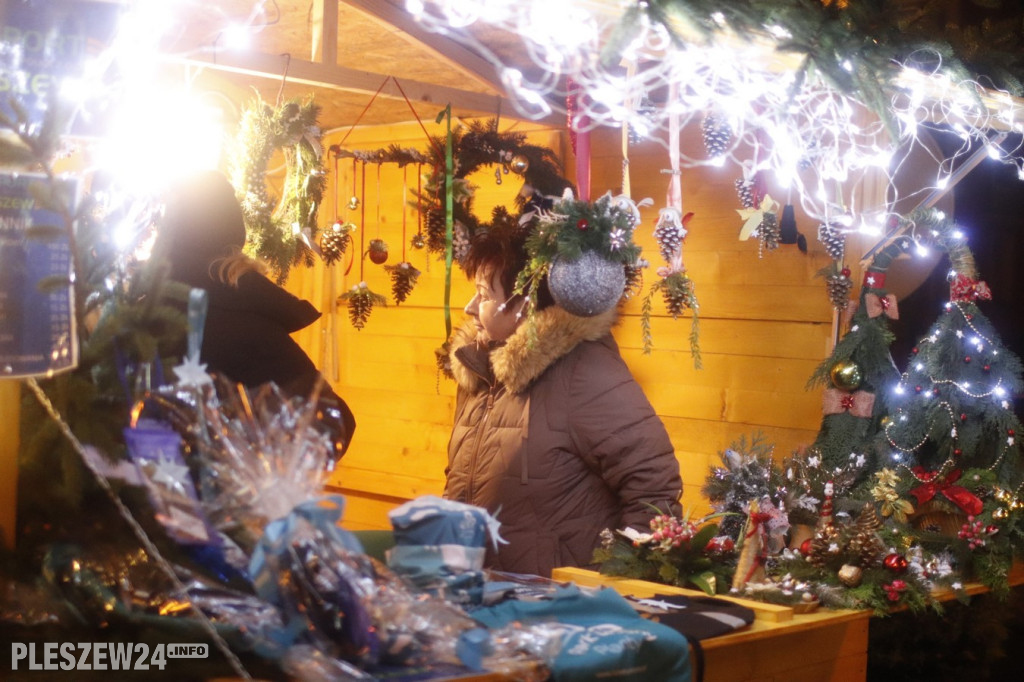 Jarmark, Mikołaj i choinka w Pleszewie