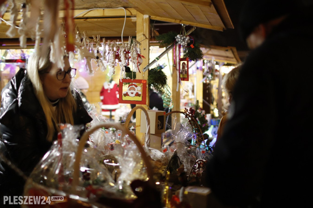 Jarmark, Mikołaj i choinka w Pleszewie