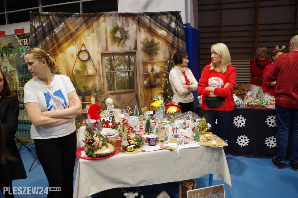 Jarmark Mikołajkowy w pleszewskiej Jedynce