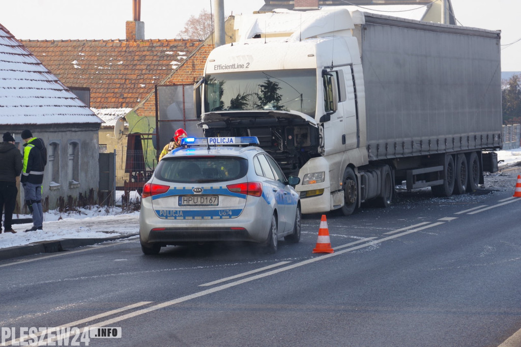 Zderzenie dwóch pojazdów w Piekarzewie