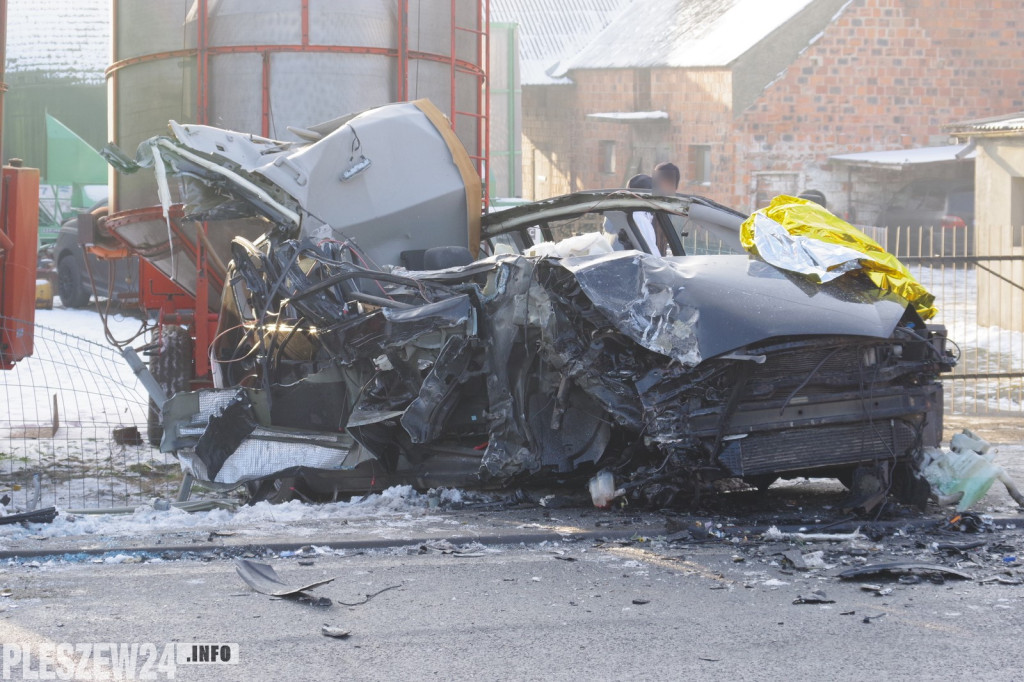 Zderzenie dwóch pojazdów w Piekarzewie