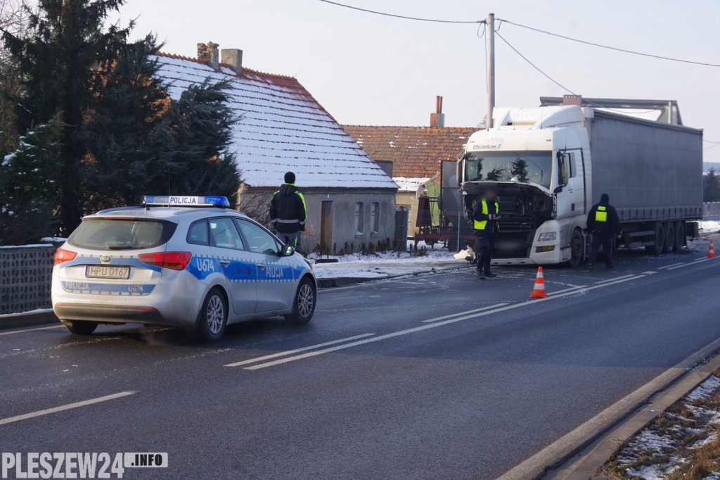 Zderzenie dwóch pojazdów w Piekarzewie