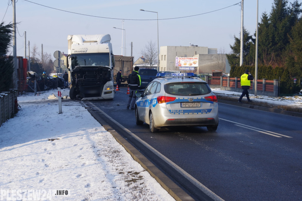 Zderzenie dwóch pojazdów w Piekarzewie