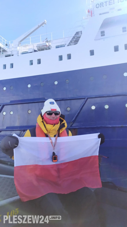 Pleszewianin płynie na Antarktydę