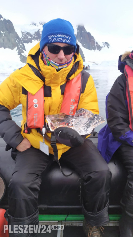 Pleszewianin płynie na Antarktydę